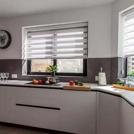 New - Bright 2 Bedroom In - Walking Distance To The By Sf Homes Daire Marsaskala
