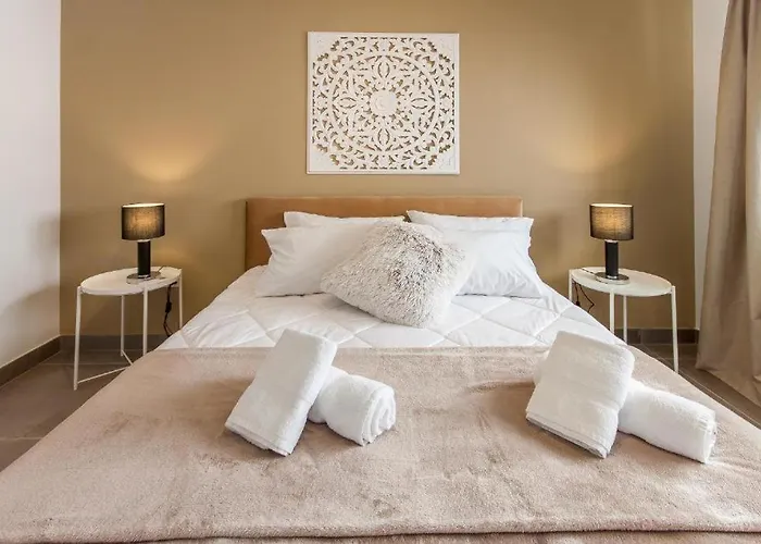 New - Bright 2 Bedroom In - Walking Distance To The By Sf Homes *