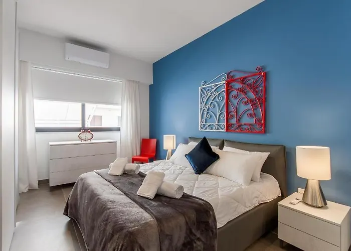 New - Bright 2 Bedroom In - Walking Distance To The By Sf Homes